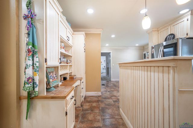 921 N Montgomery St, Gilmer, TX 75644