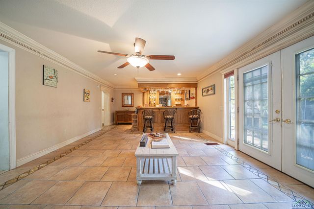 921 N Montgomery St, Gilmer, TX 75644