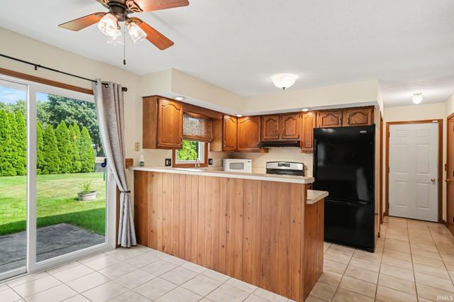 10869 Del Rey Drive, Osceola, IN 46561