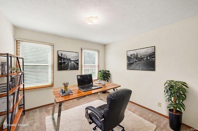 10869 Del Rey Drive, Osceola, IN 46561