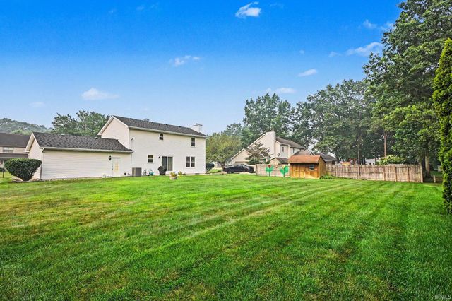 10869 Del Rey Drive, Osceola, IN 46561