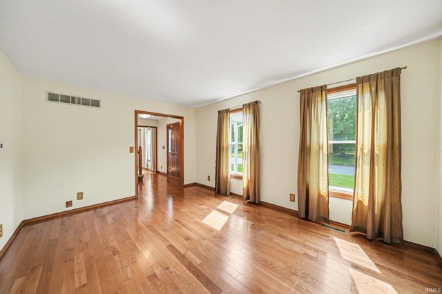 10869 Del Rey Drive, Osceola, IN 46561