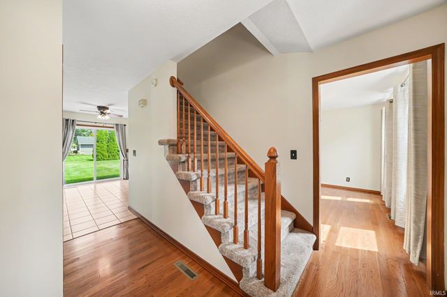 10869 Del Rey Drive, Osceola, IN 46561