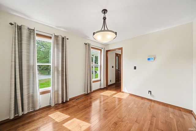 10869 Del Rey Drive, Osceola, IN 46561