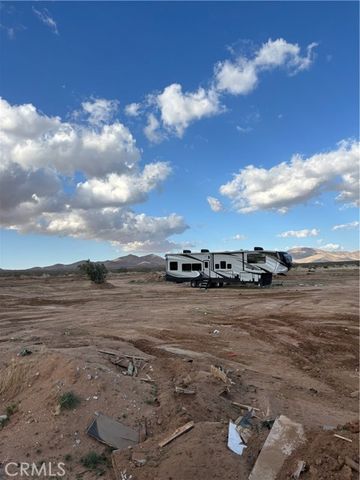 22727 Johnson Road, Apple Valley, CA 92307