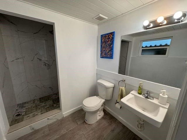 3350 Powerline Road 2, Fort Lauderdale, FL 33309