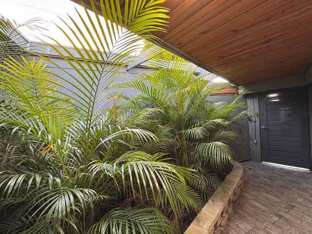 3350 Powerline Road 2, Fort Lauderdale, FL 33309