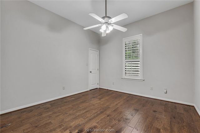 3926 Austins Estates Drive, Bryan, TX 77808