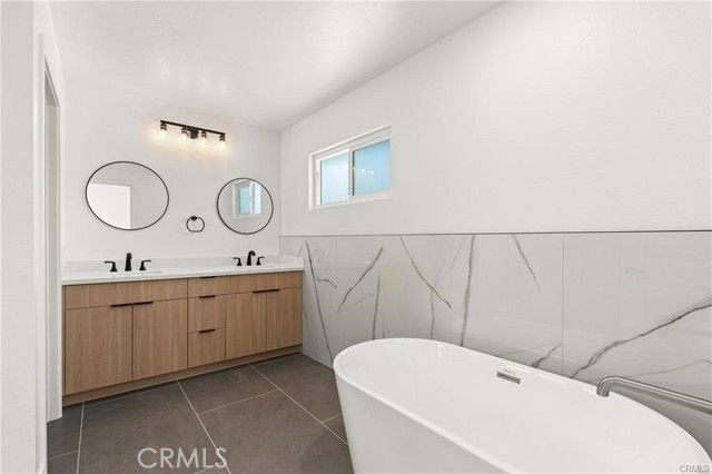 426 E Holyoke, Claremont, CA 91711