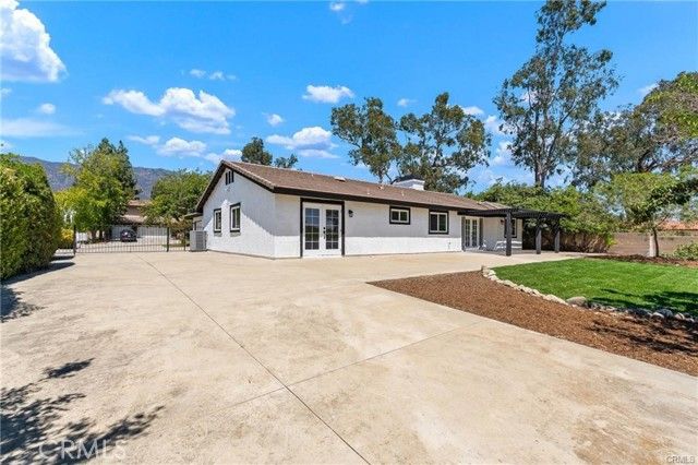 426 E Holyoke, Claremont, CA 91711