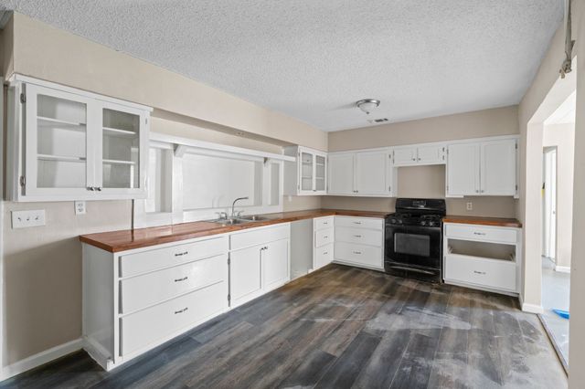 6518 Meade Street, Dallas, TX 75232