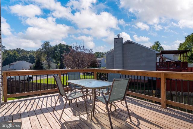 800 SHAMROCK DR, Fredericksburg, VA 22407