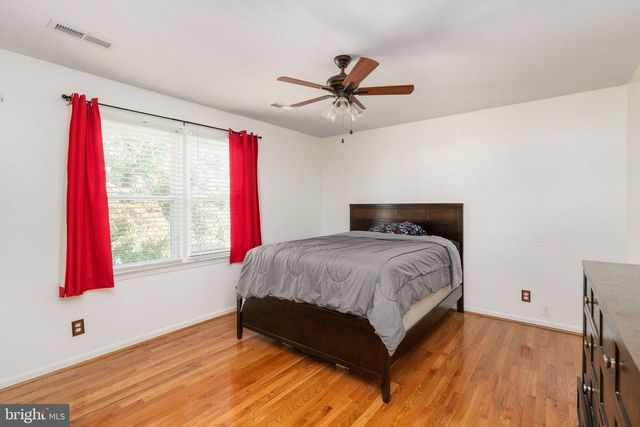 800 SHAMROCK DR, Fredericksburg, VA 22407