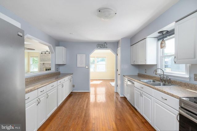800 SHAMROCK DR, Fredericksburg, VA 22407