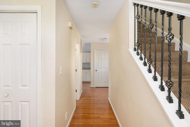 800 SHAMROCK DR, Fredericksburg, VA 22407