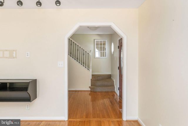800 SHAMROCK DR, Fredericksburg, VA 22407