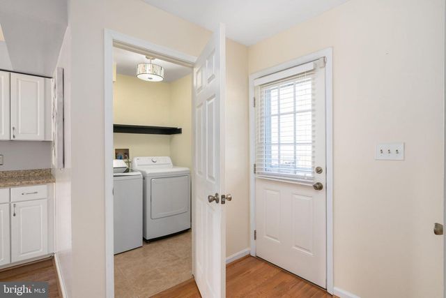 800 SHAMROCK DR, Fredericksburg, VA 22407