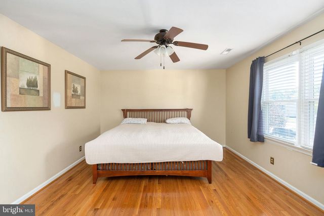 800 SHAMROCK DR, Fredericksburg, VA 22407