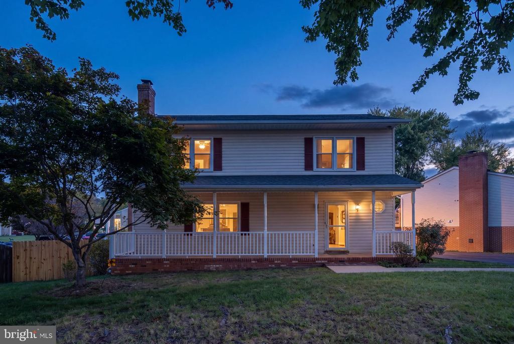800 SHAMROCK DR, Fredericksburg, VA 22407