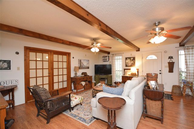5117 Glenvalley Drive, La Porte, TX 77571