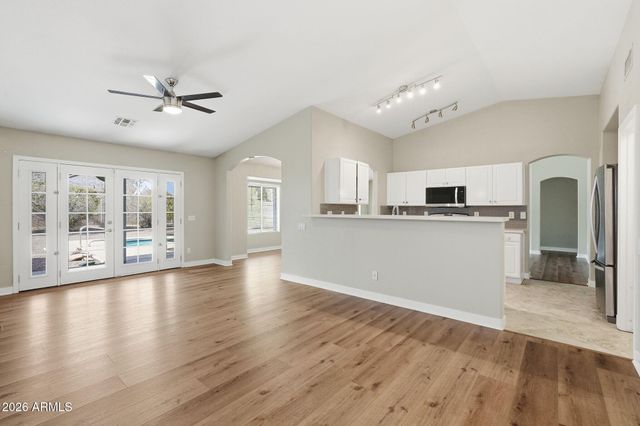 3256 E ROSEMONTE Drive, Phoenix, AZ 85050