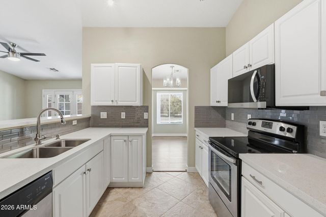 3256 E ROSEMONTE Drive, Phoenix, AZ 85050