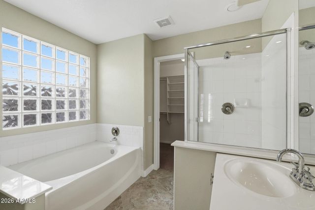 3256 E ROSEMONTE Drive, Phoenix, AZ 85050
