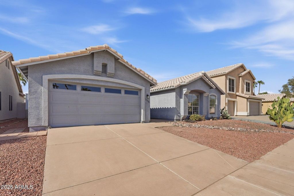 3256 E ROSEMONTE Drive, Phoenix, AZ 85050