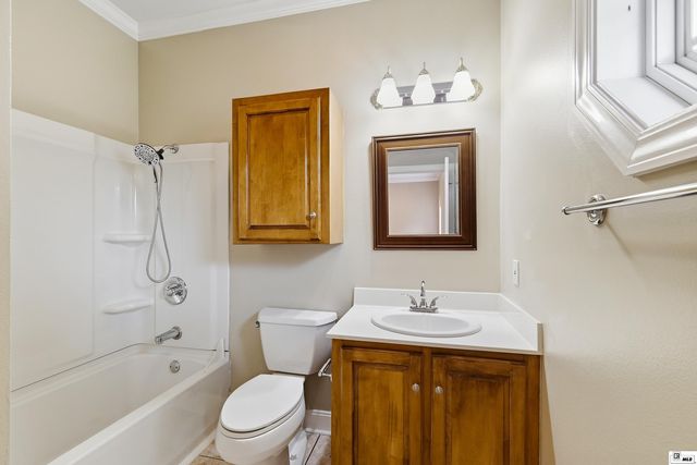 18 WATERS EDGE DRIVE, Monroe, LA 71203