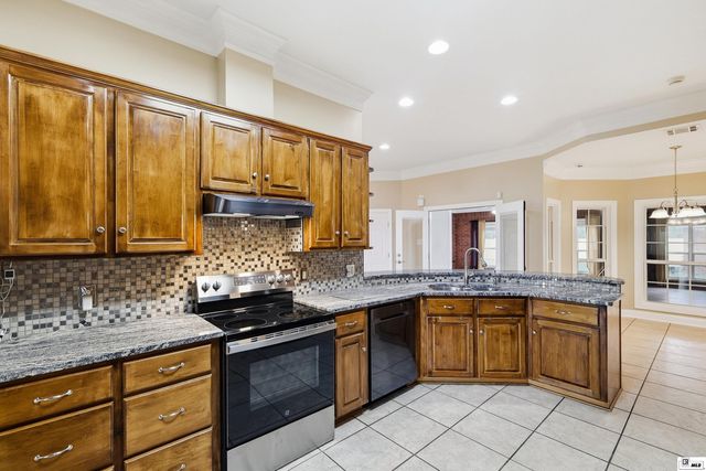 18 WATERS EDGE DRIVE, Monroe, LA 71203