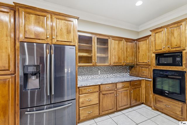 18 WATERS EDGE DRIVE, Monroe, LA 71203