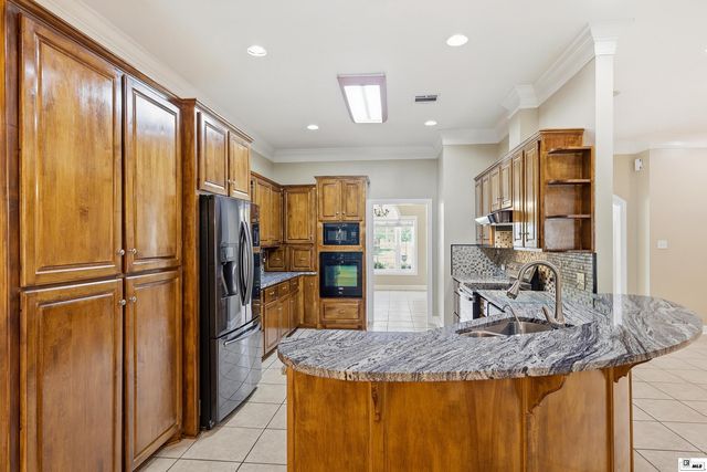 18 WATERS EDGE DRIVE, Monroe, LA 71203