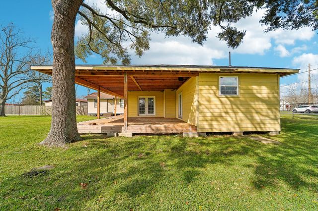 5226 Pine Avenue, Pasadena, TX 77503