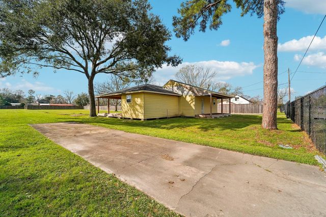 5226 Pine Avenue, Pasadena, TX 77503