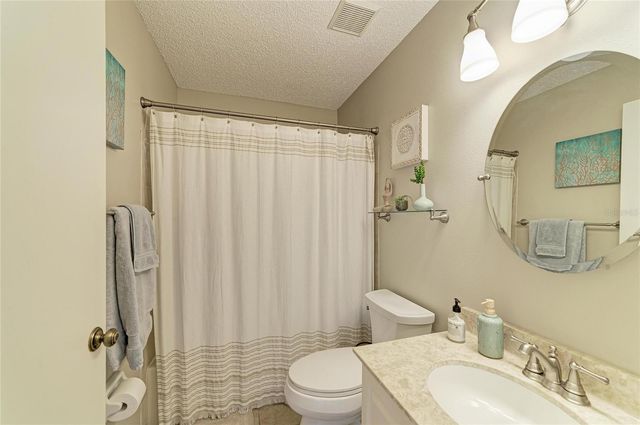 246 LAUREL HOLLOW DRIVE 23, Nokomis, FL 34275