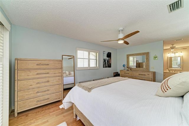 246 LAUREL HOLLOW DRIVE 23, Nokomis, FL 34275