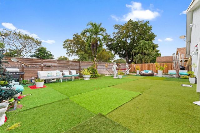 5018 SW 148th Pl, Miami, FL 33185