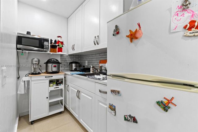 5018 SW 148th Pl, Miami, FL 33185