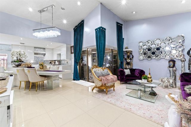 5018 SW 148th Pl, Miami, FL 33185