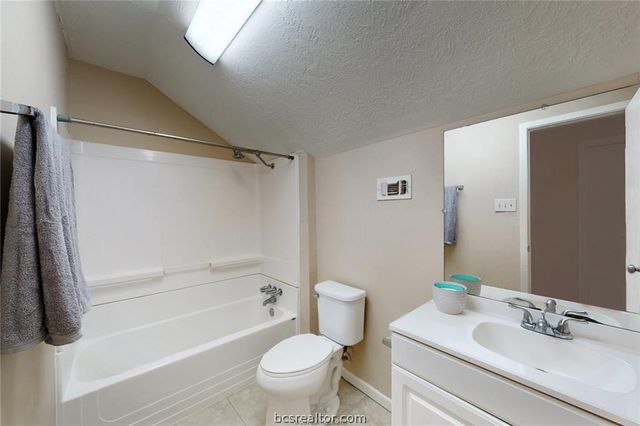 908 Water Locust Drive, Bryan, TX 77803