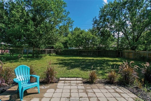 908 Water Locust Drive, Bryan, TX 77803