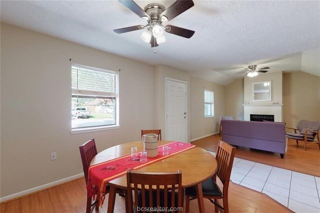 908 Water Locust Drive, Bryan, TX 77803