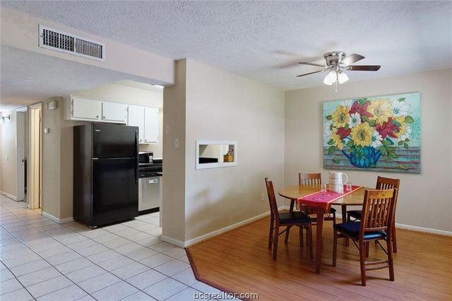 908 Water Locust Drive, Bryan, TX 77803