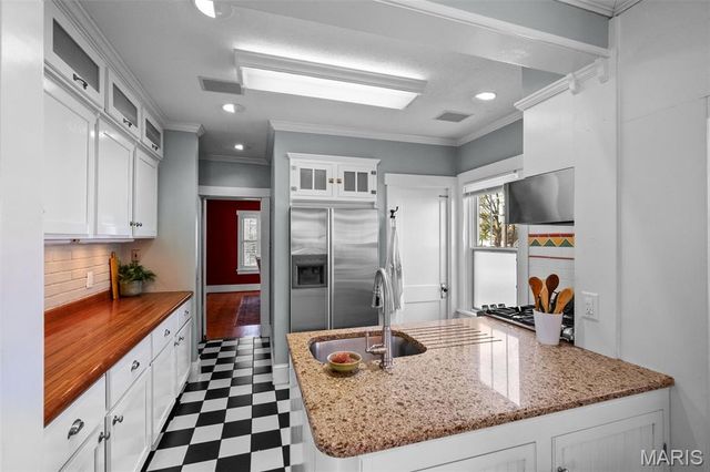 617 Lee Avenue, St Louis, MO 63119