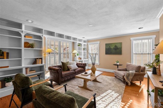 617 Lee Avenue, St Louis, MO 63119