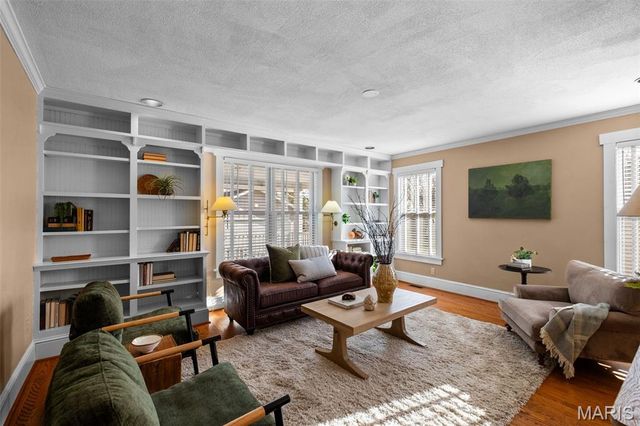 617 Lee Avenue, St Louis, MO 63119