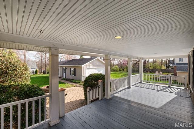 617 Lee Avenue, St Louis, MO 63119