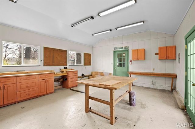 617 Lee Avenue, St Louis, MO 63119