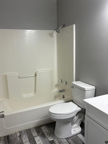 3502 W Fernwood, Wichita, KS 67217