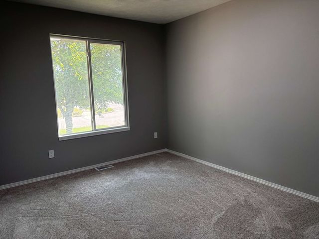 3502 W Fernwood, Wichita, KS 67217